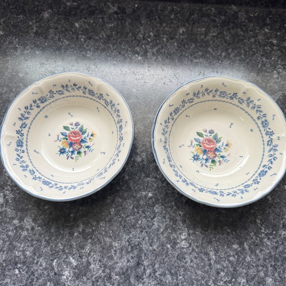 Table‎ Mates Malaysia Floral Bowl Set Cream Blue Rose Pattern - Picture 2 of 5